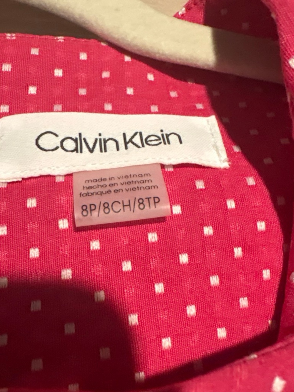 Calvin Klein Sleeveless Fuchsia Polka Dot Midi Sheath Dress - size 8P - Picture 3 of 3